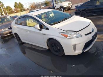  Salvage Toyota Prius