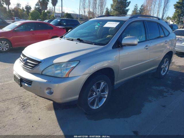 Lexus RX Image 3