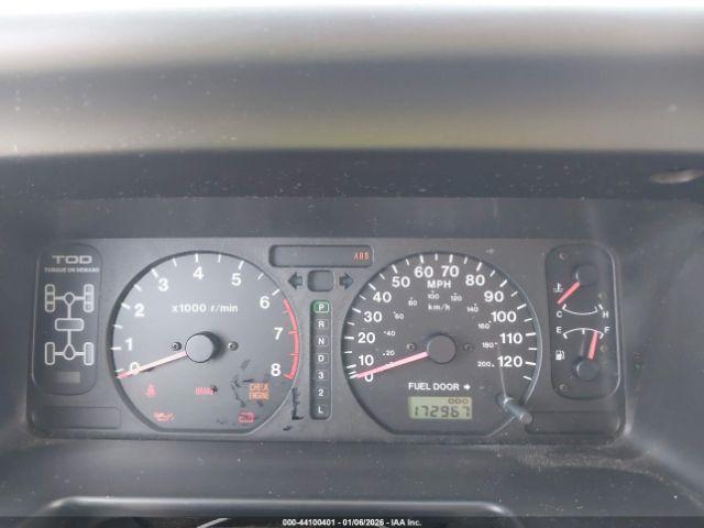 Isuzu Trooper Image 3