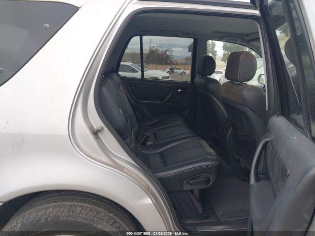 Mercedes-Benz M-Class Image 8