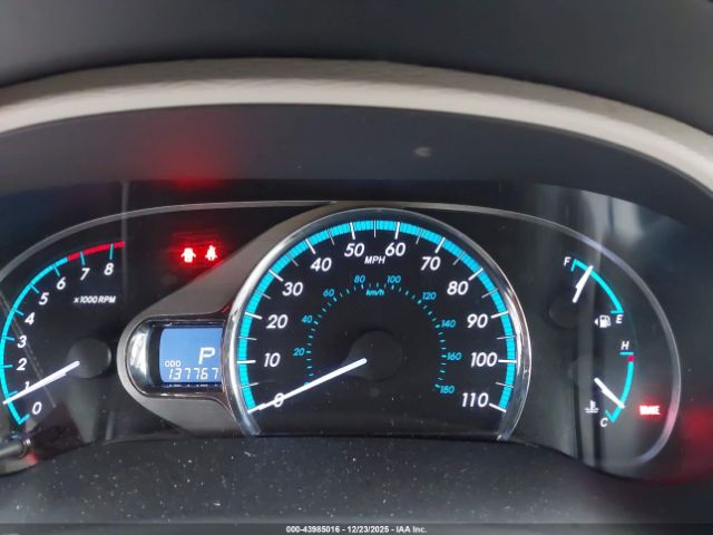 Toyota Sienna Limited 7 Passenger Image 16