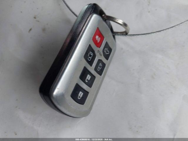 Toyota Sienna Limited 7 Passenger Image 11