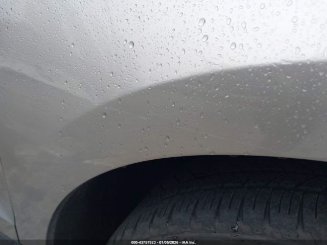 Ford Edge Titanium Image 3