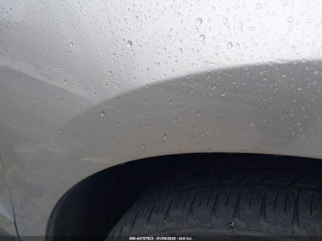 Ford Edge Titanium Image 3