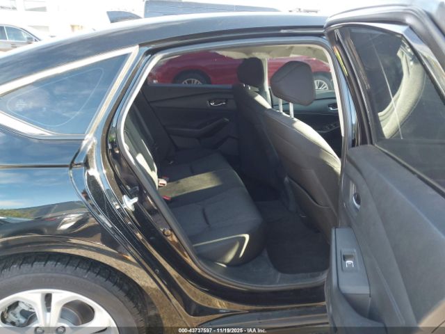 Honda Accord Lx Image 16