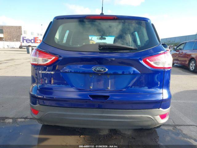Ford Escape Image 2