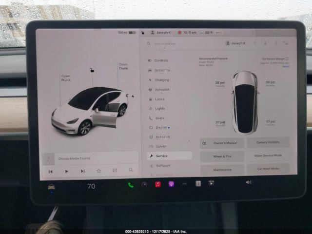 Tesla Model Y Long Range Dual Motor All-wheel Drive Image 7