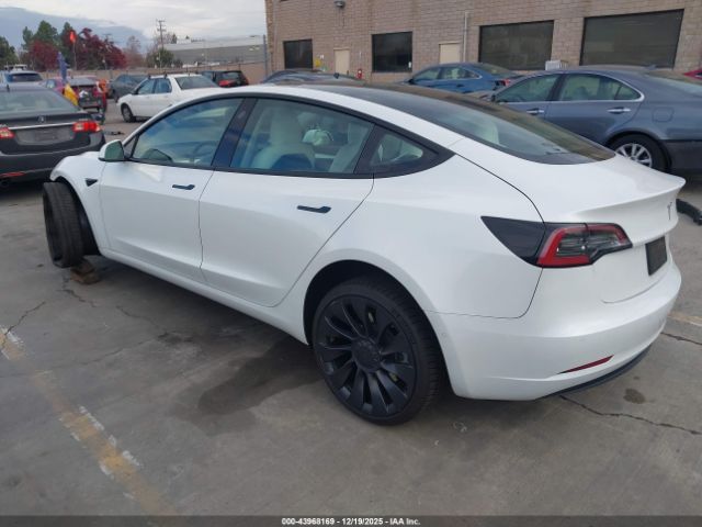 Tesla Model 3 Long Range Dual Motor All-wheel Drive Image 4
