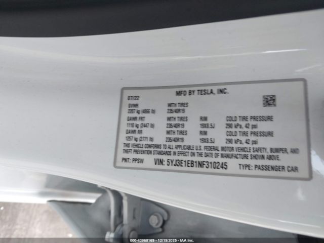 Tesla Model 3 Long Range Dual Motor All-wheel Drive Image 9