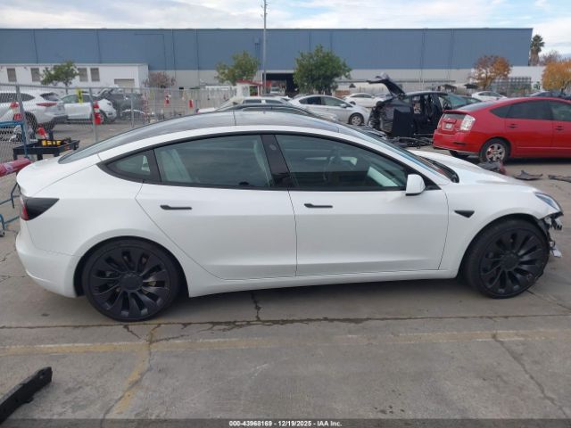 Tesla Model 3 Long Range Dual Motor All-wheel Drive Image 11