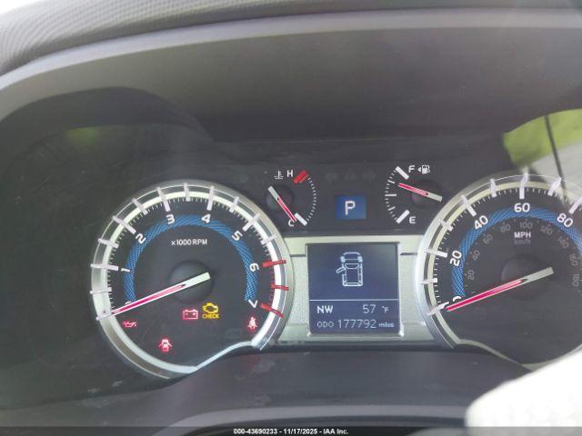 Toyota 4Runner Sr5 Image 17