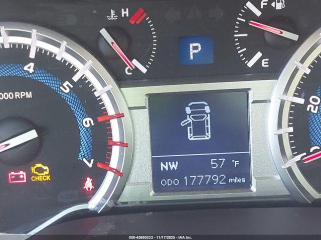 Toyota 4Runner Sr5 Image 16