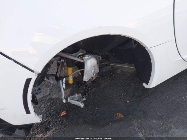 Chevrolet Corvette Stingray Image 4