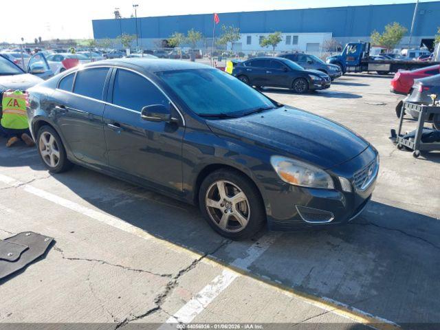  Salvage Volvo S60