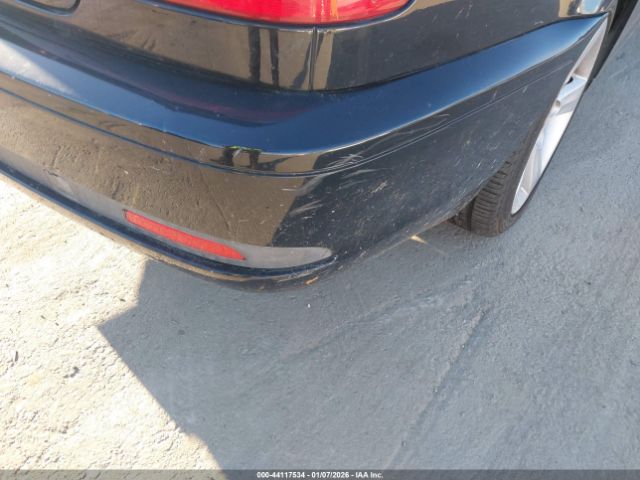 BMW 3 Series Image 10