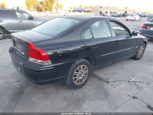 Volvo S60 2.4 Image 7