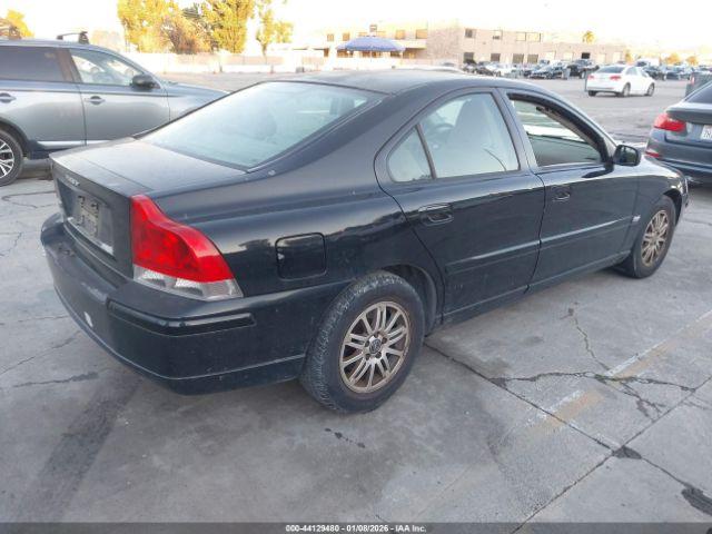 Volvo S60 2.4 Image 7