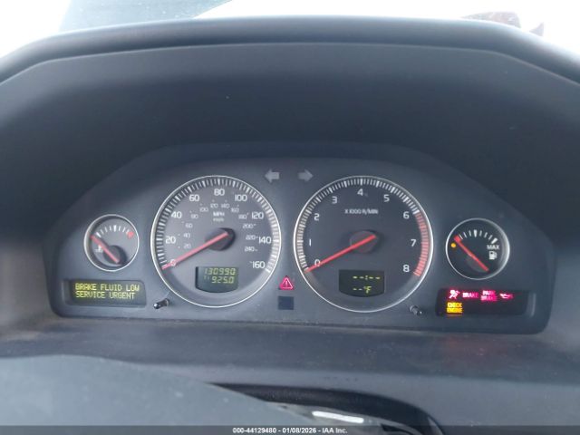 Volvo S60 2.4 Image 8