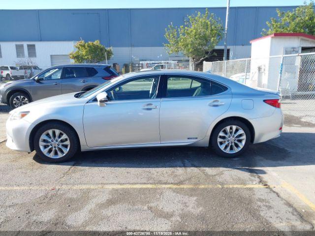 Lexus Es Image 10