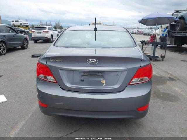 Hyundai ACCENT Gls Image 12