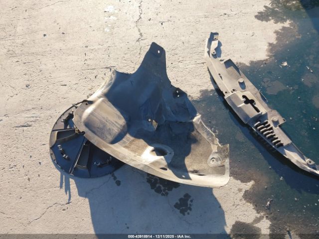 Tesla Model 3 Long Range Dual Motor All-wheel Drive Image 13